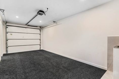 Photo of property in 40c Cyclarama Crescent, Massey, Auckland, 0614