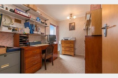 Photo of property in 36 Spence Road, Henderson, Auckland, 0612