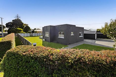 Photo of property in 320 South Road, Hawera, 4610
