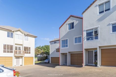 Photo of property in 3/57 Gladstone Road, Northcote, Auckland, 0627