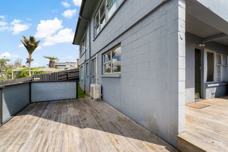 Photo of property in 44 Chippendale Crescent, Birkdale, Auckland, 0626