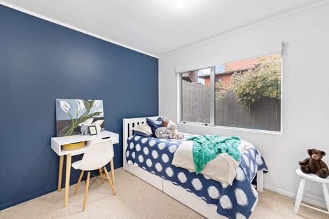 Photo of property in 150 Seabrook Avenue, New Lynn, Auckland, 0600
