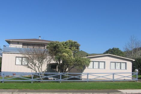 Photo of property in 2 Miro Place, Whitianga, 3510