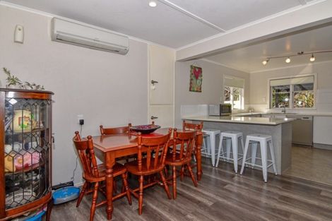 Photo of property in 4 Kay Road, Manurewa, Auckland, 2102