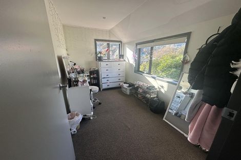 Photo of property in 28 Stokes Valley Road, Stokes Valley, Lower Hutt, 5019