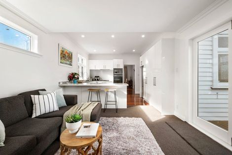 Photo of property in 6 Bentinck Avenue, Strathmore Park, Wellington, 6022