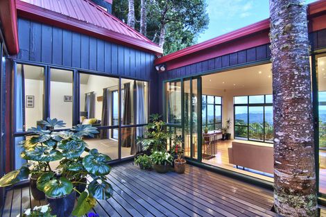 Photo of property in 272 Shaw Road, Titirangi, Auckland, 0604