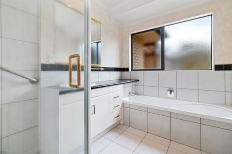 Photo of property in 11 Kopu Drive, Pyes Pa, Tauranga, 3112