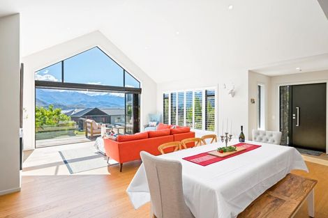 Photo of property in 11 Clutha Place, Wanaka, 9305