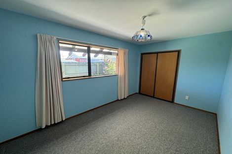 Photo of property in 14 Farquhars Road, Redwood, Christchurch, 8051