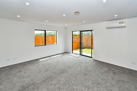Photo of property in 20a Survila Street, Takanini, 2110