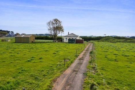 Photo of property in 41 County Drive, Hawera, 4610