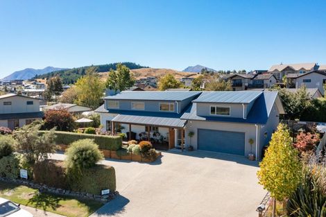 Photo of property in 115 Kings Drive, Wanaka, 9305