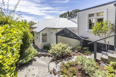 Photo of property in 7 Burnham Street, Seatoun, Wellington, 6022