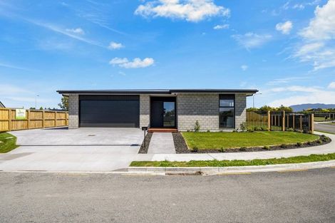 Photo of property in 12 Greig Crescent, Amberley, 7481