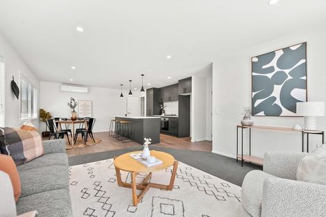 Photo of property in 33c Gemstone Drive, Birchville, Upper Hutt, 5018