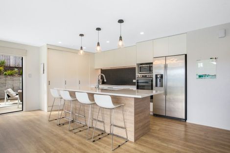 Photo of property in 194 Navigation Drive, Whitby, Porirua, 5024