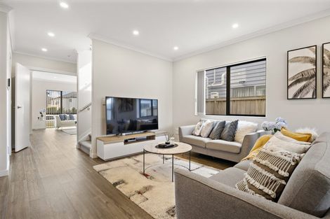 Photo of property in 30 Hikuawa Road, Flat Bush, Auckland, 2019