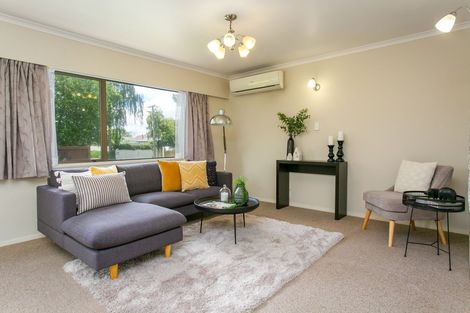 Photo of property in 18 Grey Street, Cambridge, 3434