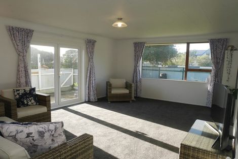 Photo of property in 62a Mazengarb Road, Paraparaumu Beach, Paraparaumu, 5032
