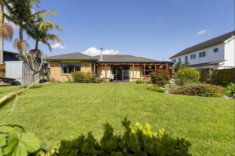 Photo of property in 35 Edgewater Grove, Whakatane, 3120
