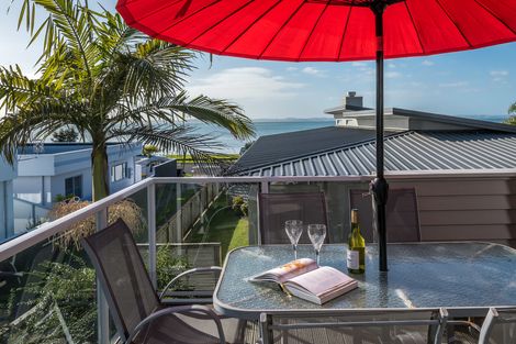 Photo of property in 2/50 The Esplanade, Eastern Beach, Auckland, 2012