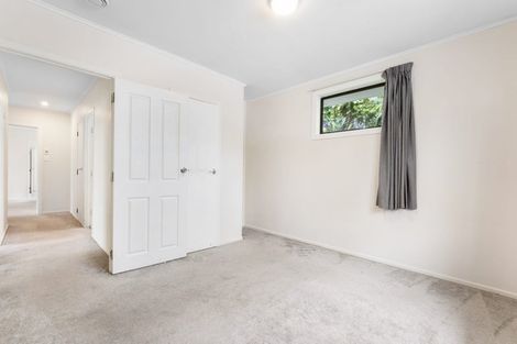 Photo of property in 128 Cobham Crescent, Kelston, Auckland, 0602