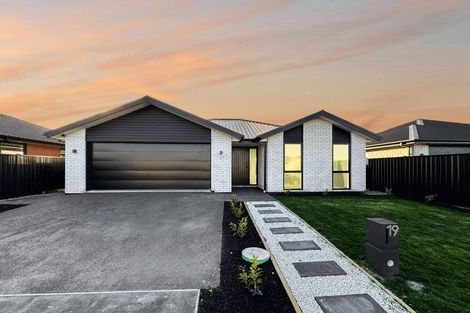 Photo of property in 19 Pender Street, Kaiapoi, 7630