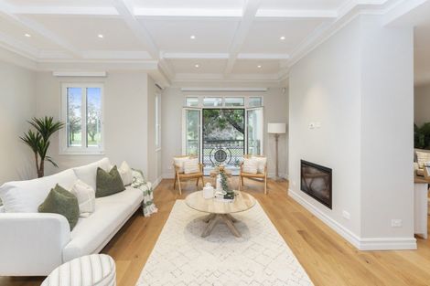 Photo of property in 2 Ayr Street, Riccarton, Christchurch, 8011