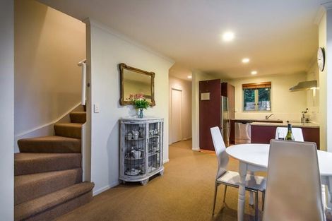 Photo of property in 37 Verdale Circle, Glen Eden, Auckland, 0602