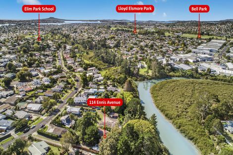 Photo of property in 114 Ennis Avenue, Pakuranga Heights, Auckland, 2010