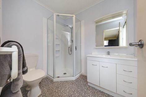 Photo of property in 146 Pacific Drive, Fitzherbert, Palmerston North, 4410