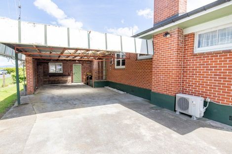 Photo of property in 63 Pipiroa Road, Ngatea, 3503