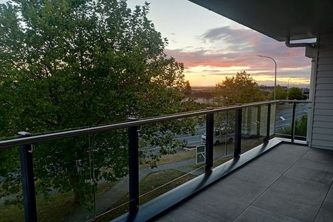 Photo of property in 3/11 Carlos Drive, Flat Bush, Auckland, 2016