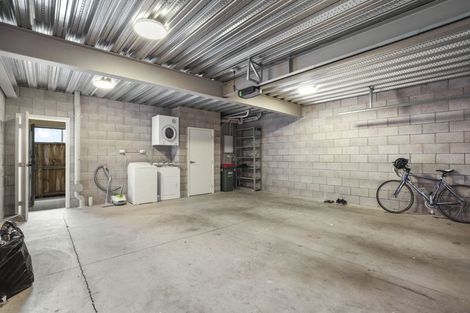 Photo of property in 7u5 Vialou Street, Hamilton Central, Hamilton, 3204
