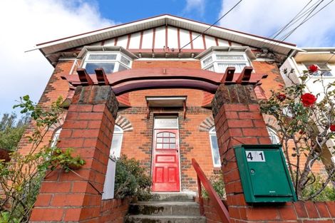 Photo of property in 1u3 Moncrieff Street, Mount Victoria, Wellington, 6011