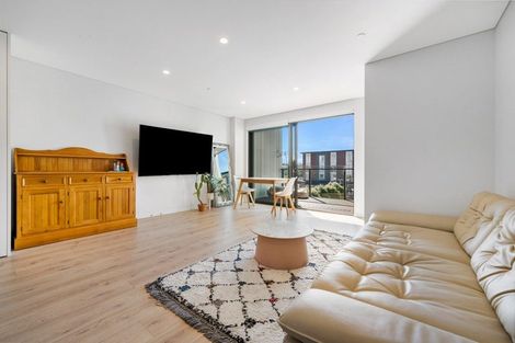 Photo of property in 220/3 Kaipiho Lane, Albany, Auckland, 0632