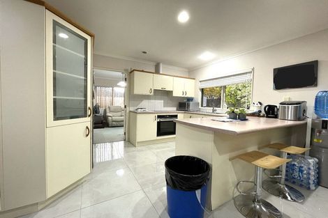 Photo of property in 7 Mullagh Place, East Tamaki Heights, Auckland, 2016