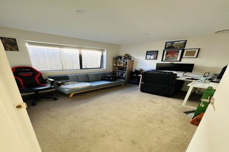 Photo of property in 23 Reserva Crescent, Kumeu, 0810