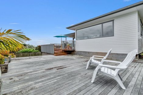 Photo of property in 86 Tiri Road, Tindalls Beach, Whangaparaoa, 0930