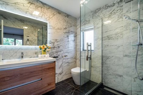 Photo of property in 17 Oak Bark Drive, Schnapper Rock, Auckland, 0632