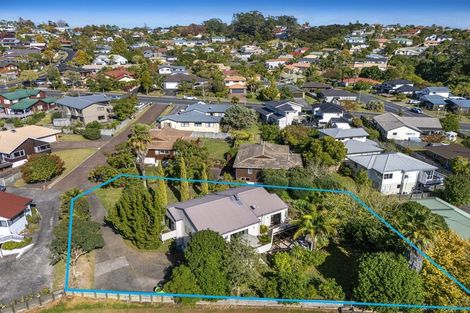 Photo of property in 59 Unsworth Drive, Unsworth Heights, Auckland, 0632