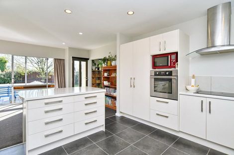 Photo of property in 9 Coates Place, Rangiora, 7400