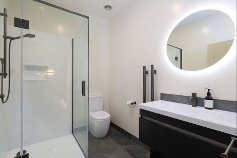 Photo of property in 319 Hardy Street, Nelson, 7010