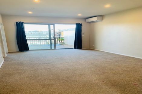 Photo of property in 36/11 Ray Small Drive, Papakura, 2110