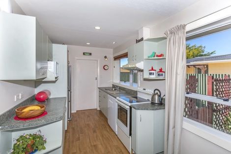 Photo of property in 67 Farquhars Road, Redwood, Christchurch, 8051