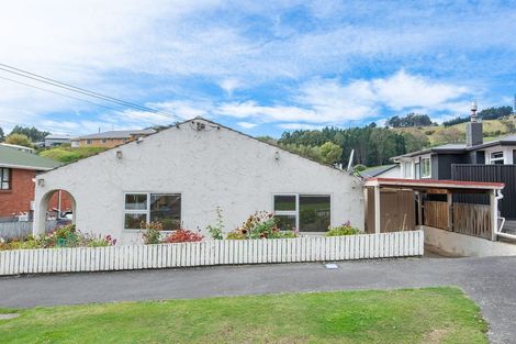 Photo of property in 12a Elwyn Crescent, Green Island, Dunedin, 9018
