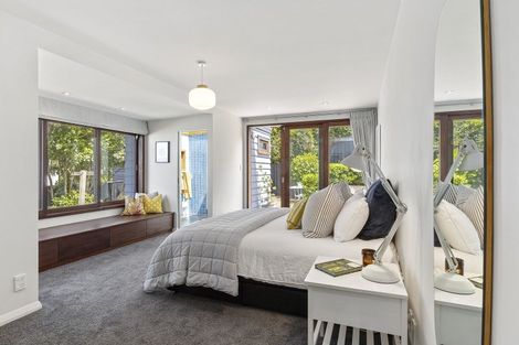 Photo of property in 22 Tai Paku Paku Road, Karaka Bays, Wellington, 6022