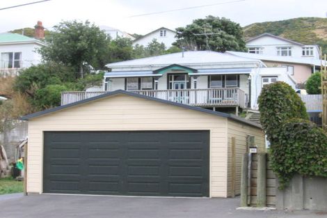Photo of property in 50 Eden Street, Island Bay, Wellington, 6023