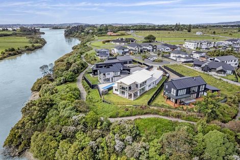 Photo of property in 88 Hayfield Way, Karaka, Papakura, 2113